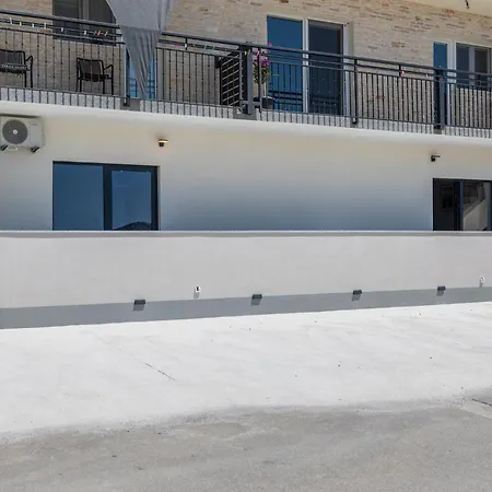 New Denis 公寓 沃迪切